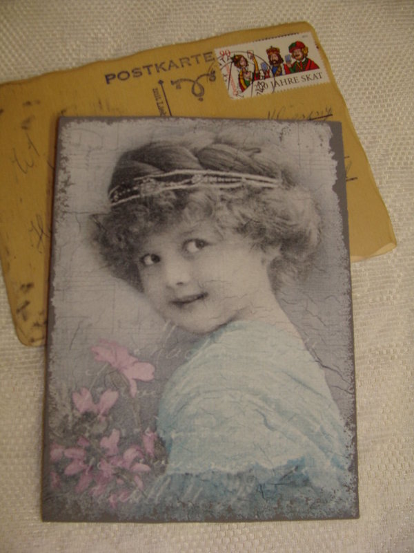 Holzpostkarte Turquoise Vintage Girl Mädchen Nostalgie